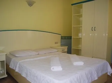 Ikbal Hotel *